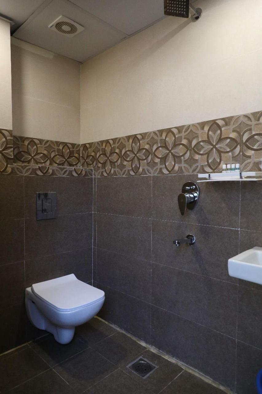 Hotel Windsor Plaza Haiderabad Buitenkant foto