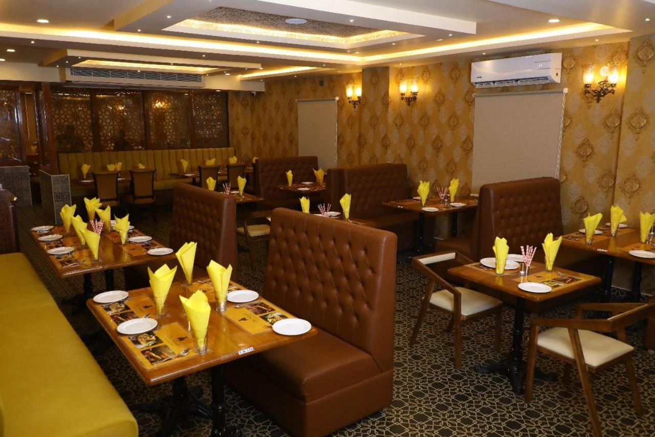 Hotel Windsor Plaza Haiderabad Buitenkant foto