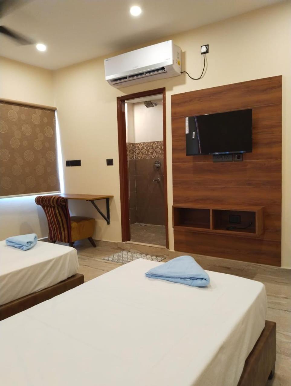 Hotel Windsor Plaza Haiderabad Buitenkant foto