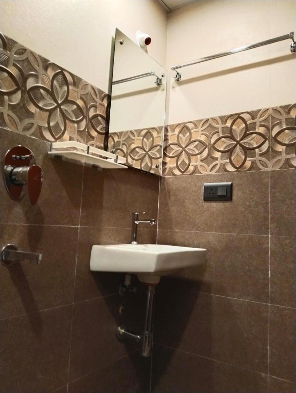 Hotel Windsor Plaza Haiderabad Buitenkant foto